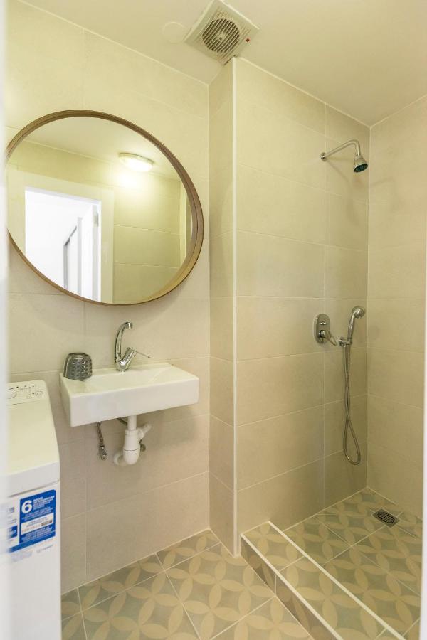 1B Patio Beach House Premium Location W/2 Balcony Tel Aviv Luaran gambar